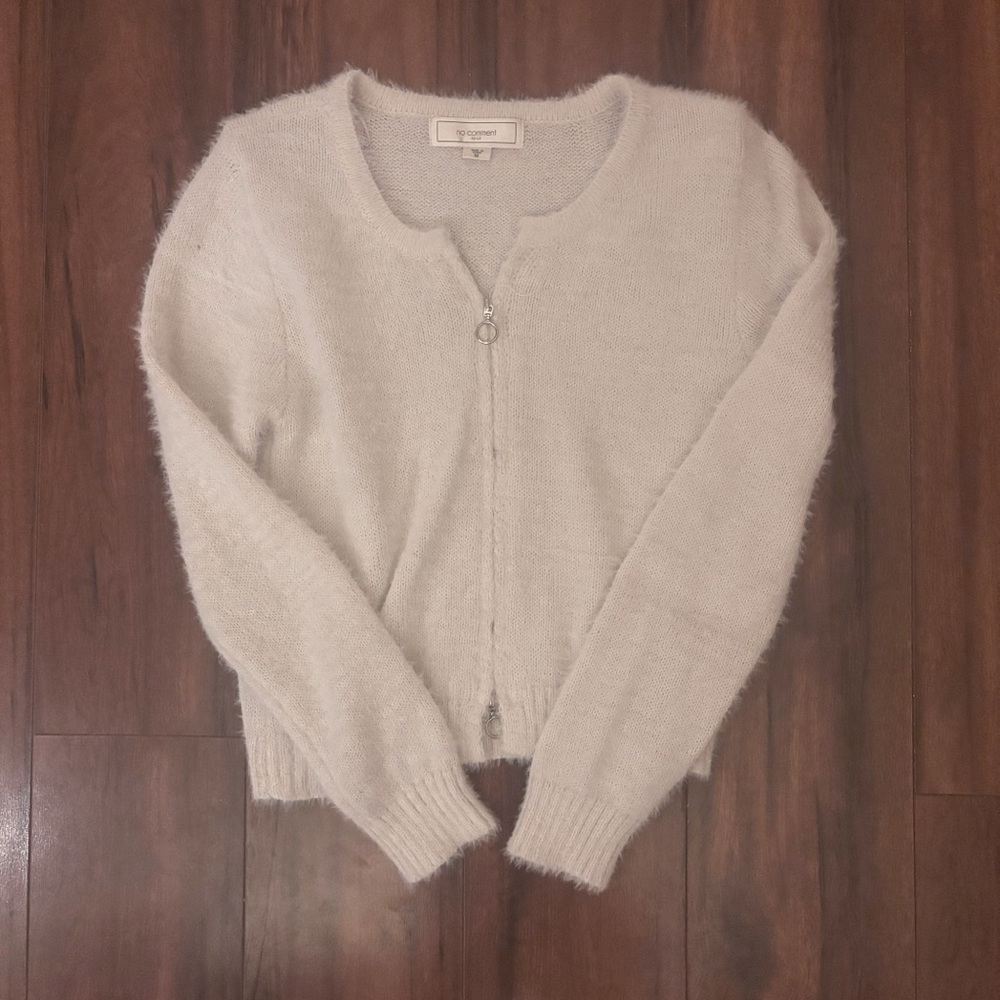 fuzzy cropped double zip sweater ♡